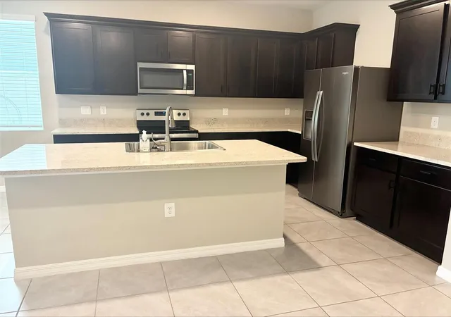 3rd image of 2908 Evergreen Elm Pass, Wesley Chapel, FL 33543 | MLS# TB8505022
