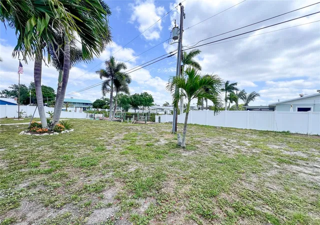 9th image of 2213 10th St W, Palmetto, FL 34221 | MLS# A4692520