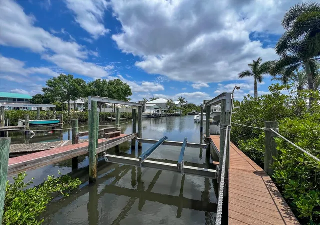 3rd image of 2213 10Th St W, Palmetto, FL 34221 | MLS# A4692520