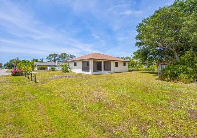 22nd image of 420 Duke Rd, Venice, FL 34293 | MLS# A4692524