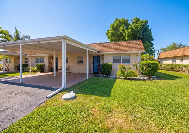 Condo for sale at 676 Park Cir, BRADENTON, FL 34207 | MLS# A4692525