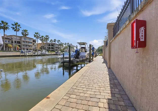 2nd image of 200 Bella Harbor Ct, PALM COAST, FL 32137