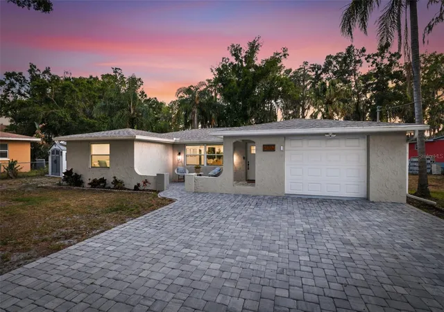 3rd image of 14702 Bluestone Ln, Odessa, FL 33556 | MLS# TB8505084