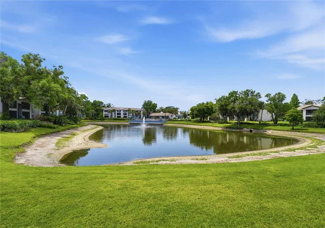 Homes for sale in Altamonte Springs, FL | 7 Escondido Circle, Altamonte Springs, FL 32701 | Houzeo
