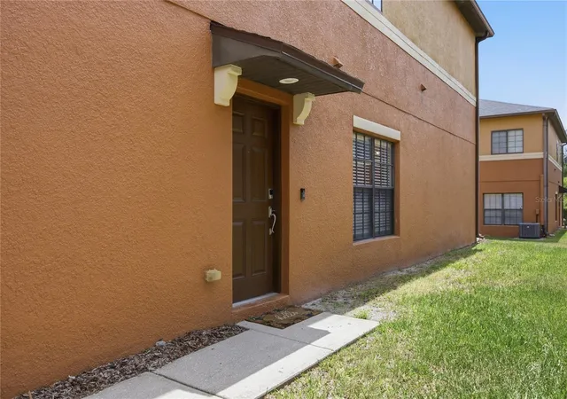 Photo 3 of Townhouse for sale at 1033 Blackwater Dr, Wesley Chapel, FL 33543 | MLS# TB8505096 | Listing updated on 2026-10-06
