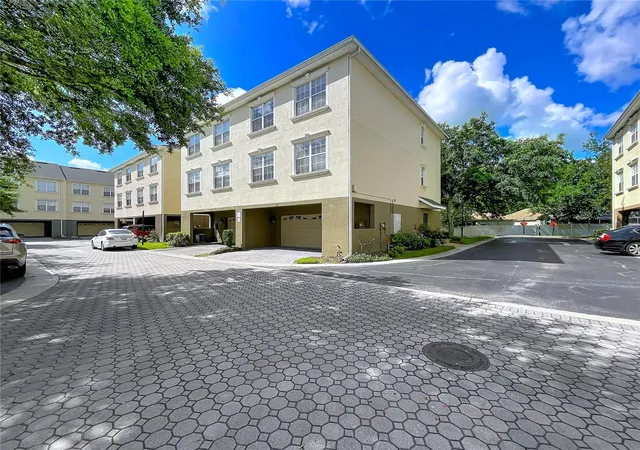 2nd image of 10144 Arbor Run Dr #31, Tampa, FL 33647 | MLS# TB8505098