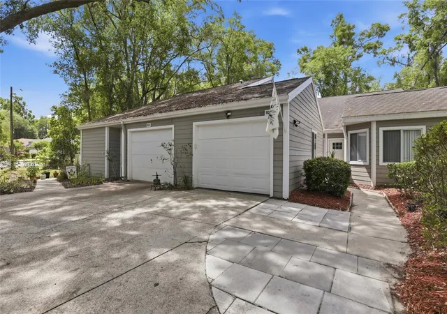 Homes for sale in Newberry, FL | 829 Nw 124th Dr, Newberry, FL 32669 | MLS# GC540073