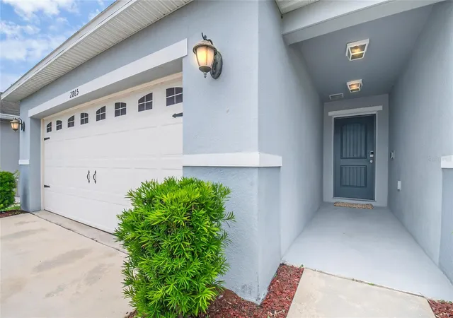 Photo 3 of Single family home for sale at 2865 Mosshire Cir, Saint Cloud, FL 34772 | MLS# O6404834 | Listing updated on 2026-09-03