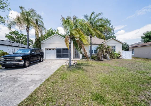 Homes for sale in Kissimmee, FL | 427 Lark Ct, Kissimmee, FL 34759 | MLS# TB8505126