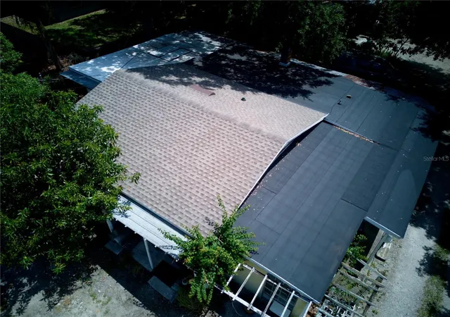 Photo 4 of House for sale at 2119 S Fern Crk Ave, Orlando, FL 32806 | MLS# O6404839 | Listing updated on 2026-05-21