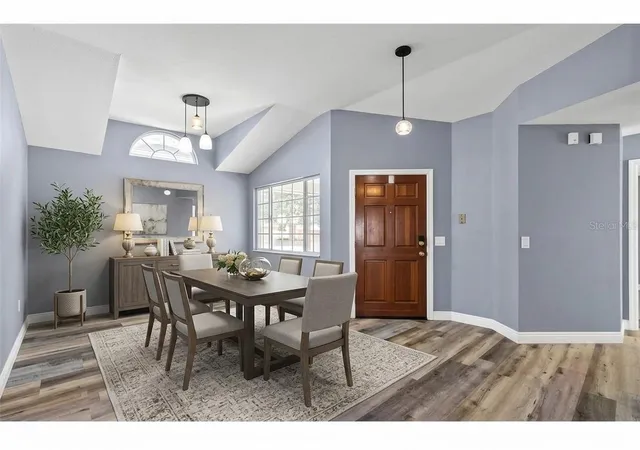 Photo 3 of Single family home for sale at 305 Sand Ridge Dr, Valrico, FL 33594 | MLS# TB8505135 | Listing updated on 2026-09-19
