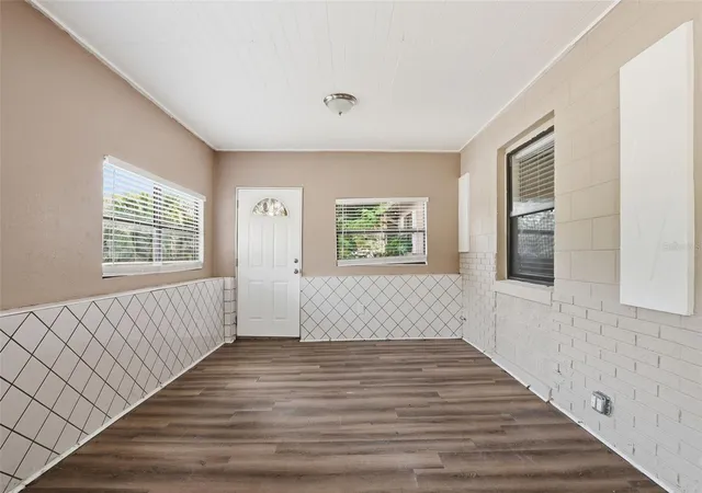 3rd image of 5103 Liming Ave, Orlando, FL 32808 | MLS# O6404859