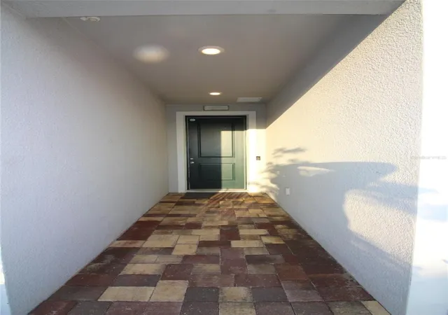 4th image of 9449 Sanders Park Pl, Seffner, FL 33584 | MLS# O6404860