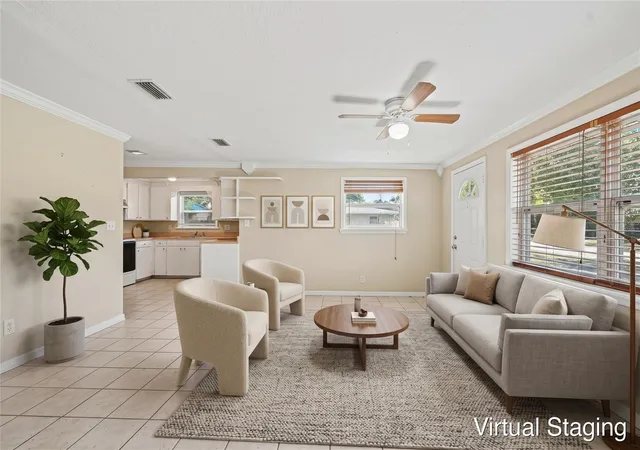 Photo 3 of Single family home for sale at 10118 114th Terrace, Largo, FL 33773 | MLS# O6404863 | Listing updated on 2026-09-25