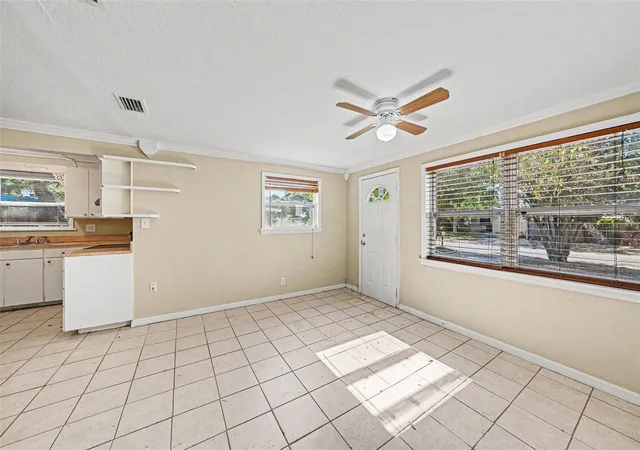 Photo 3 of Single family home for sale at 10118 114th Terrace, Largo, FL 33773 | MLS# O6404863 | Listing updated on 2026-09-25