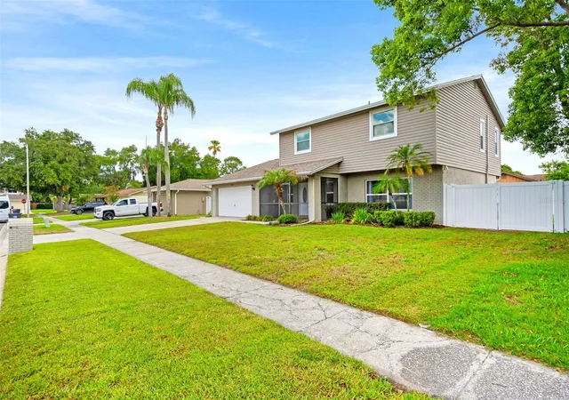 3rd image of 4029 Bell Grande Dr, Valrico, FL 33596 | MLS# TB8505154
