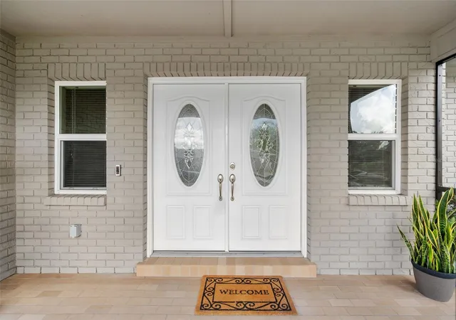 4th image of 4029 Bell Grande Dr, Valrico, FL 33596 | MLS# TB8505154