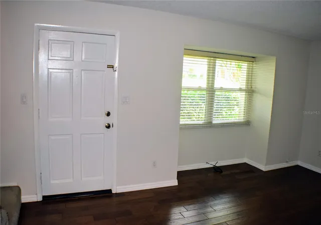 2nd image of 814 Park Lake Cir #8, Maitland, FL 32751 | MLS# O6404876