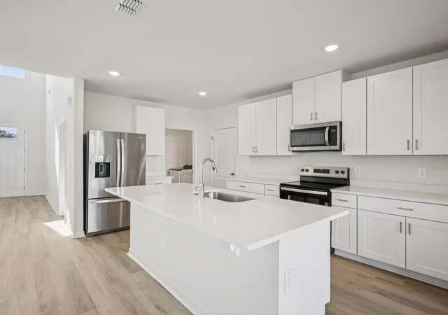 3rd image of 3764 Moscato Drs, Brooksville, FL 34602 | MLS# TB8505190
