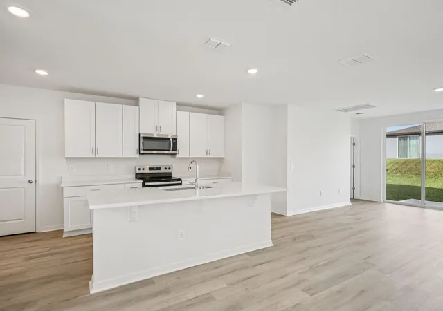 4th image of 3764 Moscato Drs, Brooksville, FL 34602 | MLS# TB8505190
