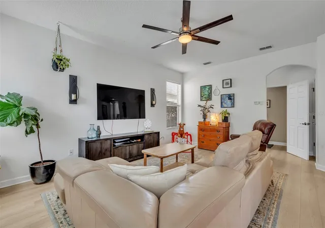 Photo 4 of Single family home for sale at 2329 Natoma Blvd, Mount Dora, FL 32757 | MLS# O6404893 | Listing updated on 2026-10-01