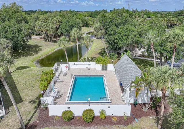 Listing Photo 3 - Condo for sale in building located at 1051 Forrest Nelson Blvd, Port Charlotte, FL 33952 - Unit #201
