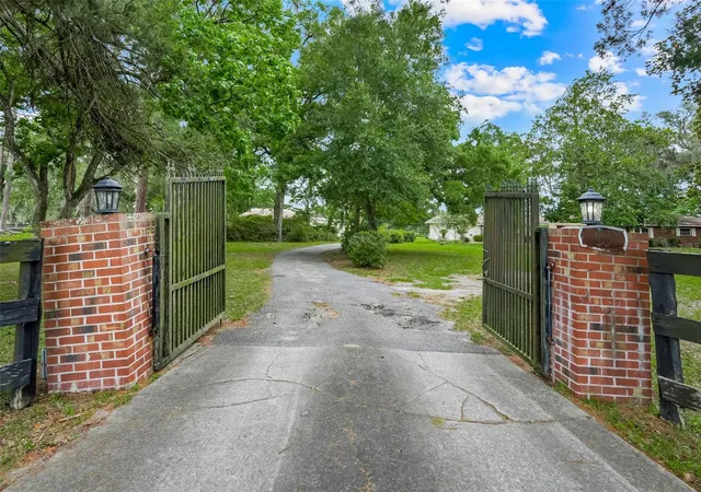 Photo 3 of Single family home for sale at 4801 SE Highway 42, Summerfield, FL 34491 | MLS# G5111949 | Listing updated on 2026-09-14