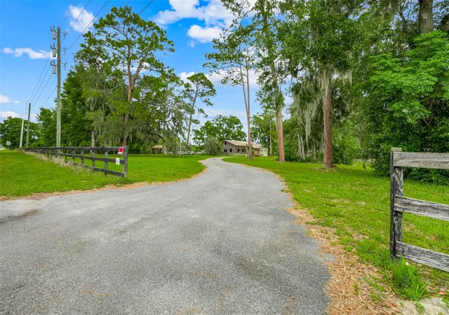 Photo 4 of Single family home for sale at 4801 SE Highway 42, Summerfield, FL 34491 | MLS# G5111949 | Listing updated on 2026-09-14
