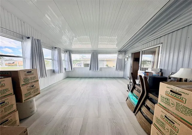 Photo 4 of Manufactured home for sale at 2787 Breezewood Dr, North Fort Myers, FL 33917 | MLS# A4692555 | Listing updated on 2026-06-28