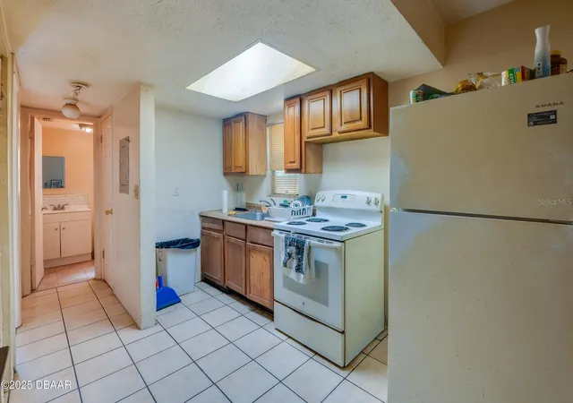 2nd image of 600 S Segrave St, Daytona Beach, FL 32114 | MLS# FC318287