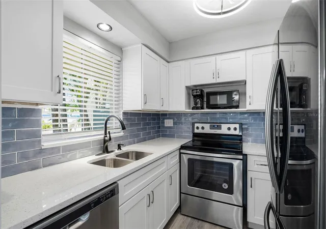 3rd image of 2900 45Th St S, Gulfport, FL 33711