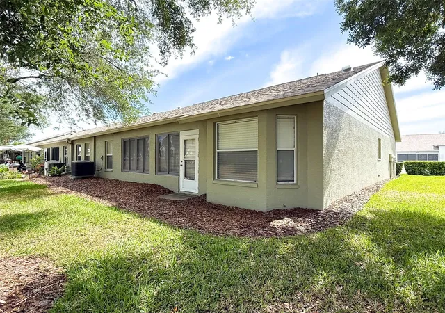 Photo 3 of Single family home for sale at 18037 Baywood Forest Dr, Hudson, FL 34667 | MLS# W7885470 | Listing updated on 2026-10-07