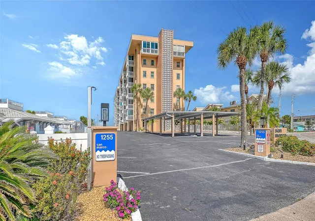 Photo 5 of Condo for sale at 1255 Tarpon Ctr Dr #406, Venice, FL 34285 | MLS# A4692572 | Listing updated on 2026-08-27