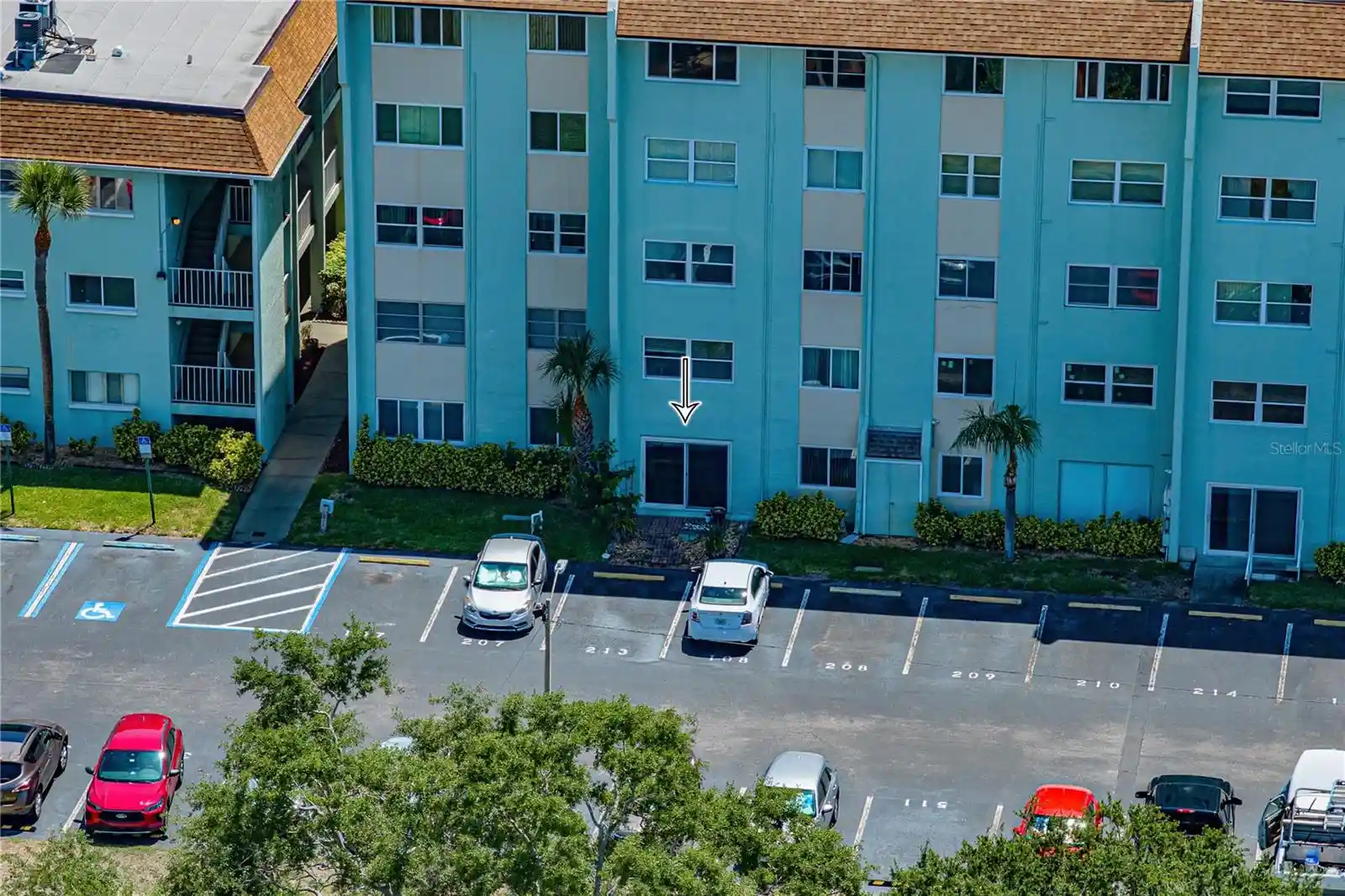 Listing Photo 2 - Condo for sale in 801 83Rd Ave N located at 801 83Rd Ave N, St. Petersburg, FL 33702 - Unit #108