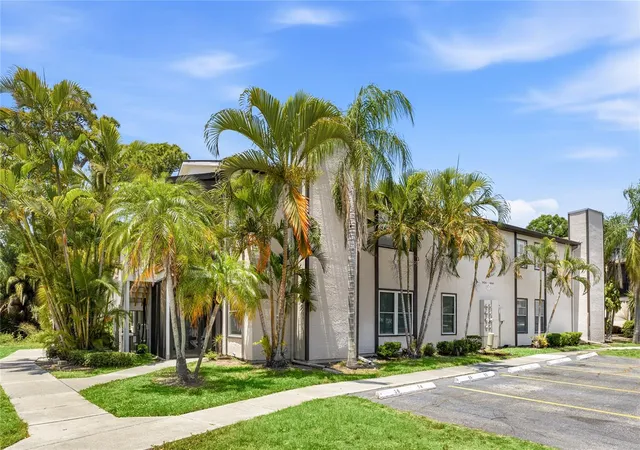 Photo 2 of Condo for sale at 3634 59th Avenue W, Bradenton, FL 34210 | MLS# A4692584 | Listing updated on 2026-07-29