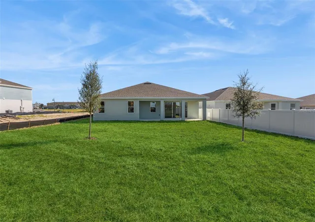Homes for sale in Apopka, FL | 574 Emerald Grove Dr, Apopka, FL 32703 | MLS# W7885475