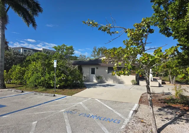 5th image of 725 Patty Ave, Punta Gorda, FL 33950 | MLS# C7525782