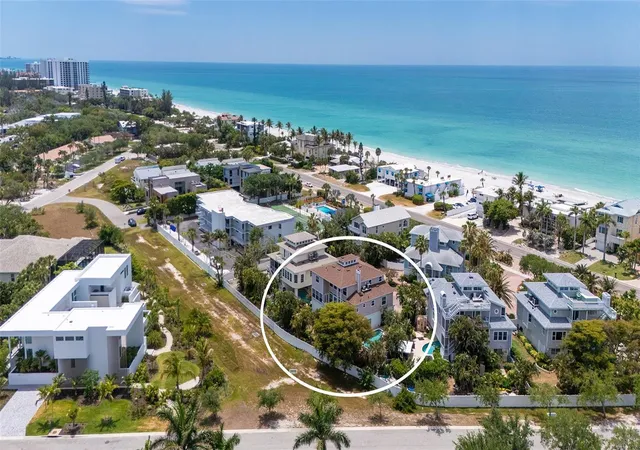 5th image of 3040 Gulf Of Mexico Dr #3, Longboat Key, FL 34228 | MLS# A4692587
