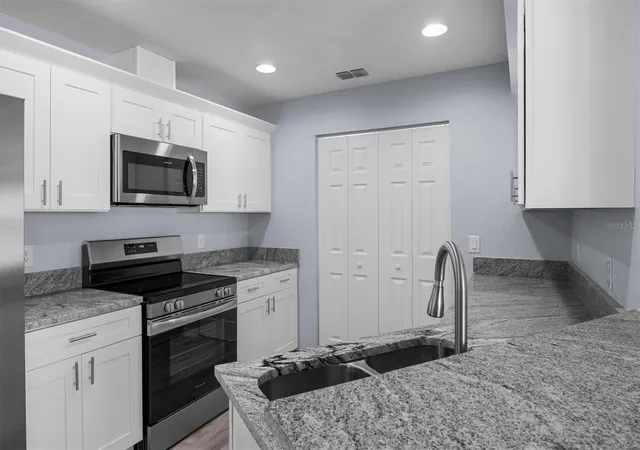 Homes for sale in Mulberry, FL | 4153 Oak Loop #0, Mulberry, FL 33860 | MLS# L4961647