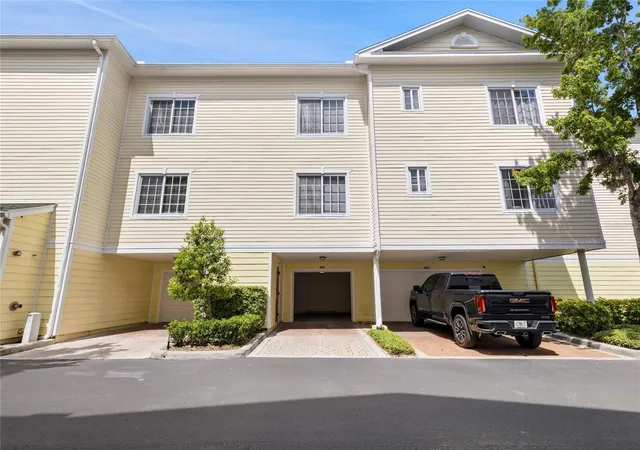 Listing Photo 2 - Condo for sale in building located at 9875 Mdw Field Cir, TAMPA, FL 33626 - Unit #