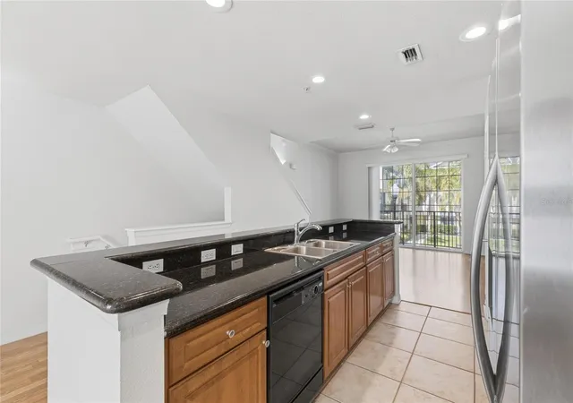 3rd image of 9875 Meadow Field Cir, Tampa, FL 33626 | MLS# O6405005