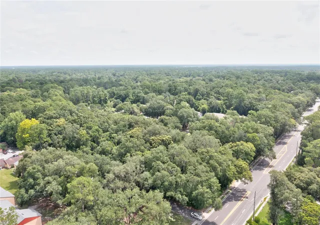 3rd image of 780 Ne 23Rd Ave, Gainesville, FL 32609 | MLS# GC540088