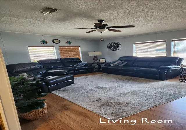 Photo 2 of Manufactured home for sale at 1001 Starkey Rd #758, Largo, FL 33771 | MLS# TB8505357 | Listing updated on 2026-05-08