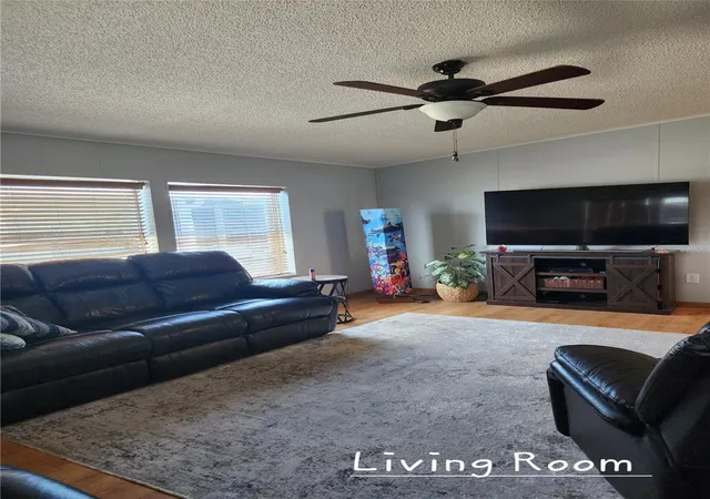 Photo 3 of Manufactured home for sale at 1001 Starkey Rd #758, Largo, FL 33771 | MLS# TB8505357 | Listing updated on 2026-05-08