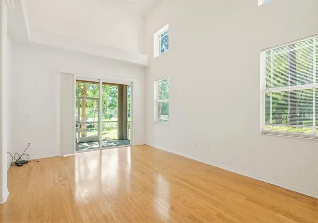 4th image of 1405 Ridge Ter, Tarpon Springs, FL 34689 | MLS# TB8505371