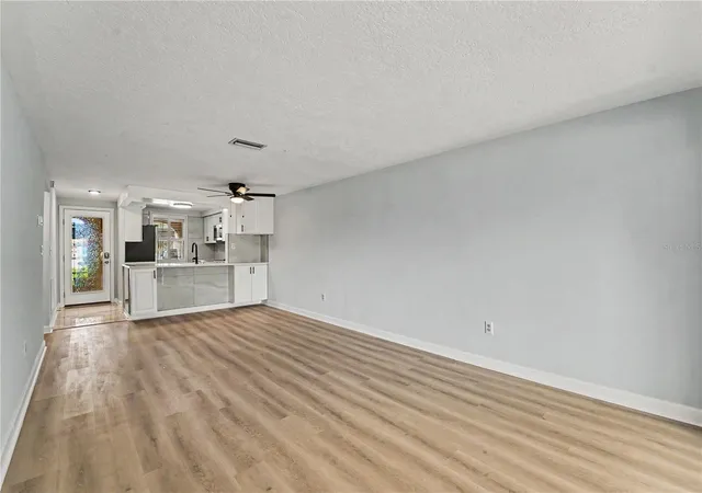 Listing Photo 4 - Condo for sale in building located at 4247 Stratford Dr, NEW PORT RICHEY, FL 34652