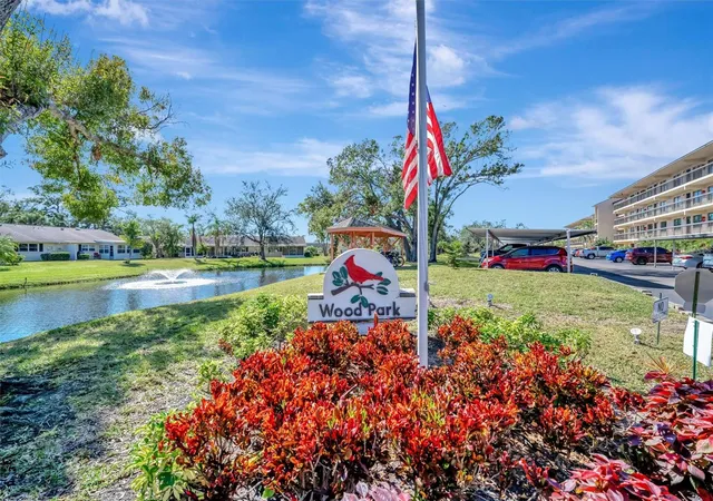 45th image of 505 30th Ave W #E303, Bradenton, FL 34205 | MLS# A4692620