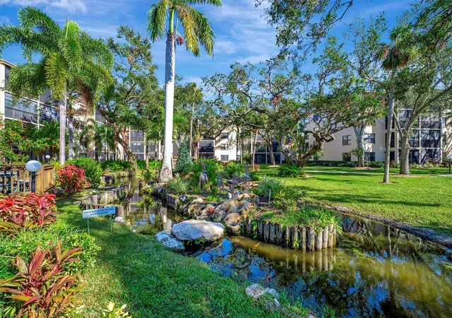 2nd image of 505 30Th Ave W, BRADENTON, FL 34205
