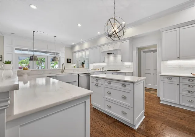 5th image of 445 Park Ave, Belleair, FL 33756 | MLS# TB8505399