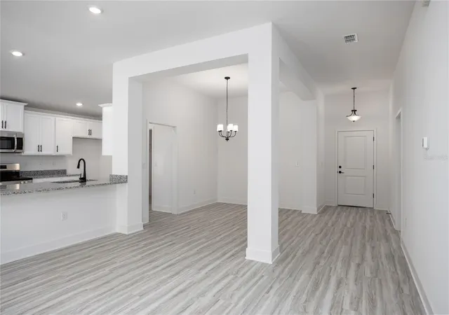 4th image of 25005 Sw 250Th Pl, Newberry, FL 32669 | MLS# GC540091